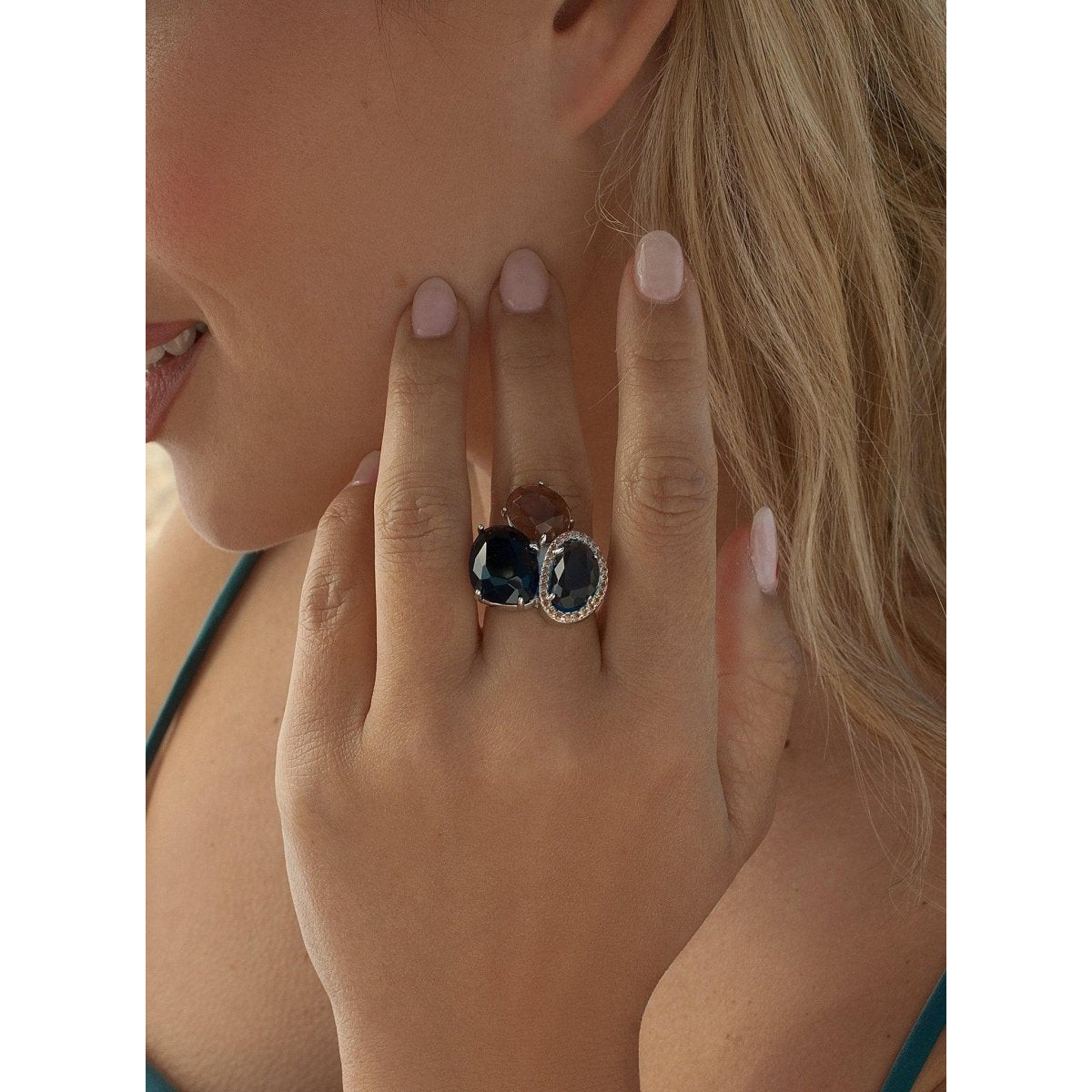 Anillos con piedras diseño triple cuarzo adamantino