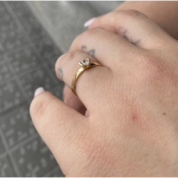 Anillo oro amarillo 18kt y circonita