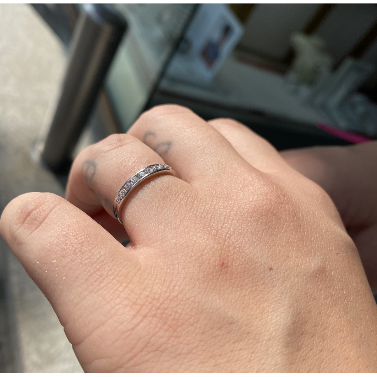 Anillo oro blanco 18kt y circonitas