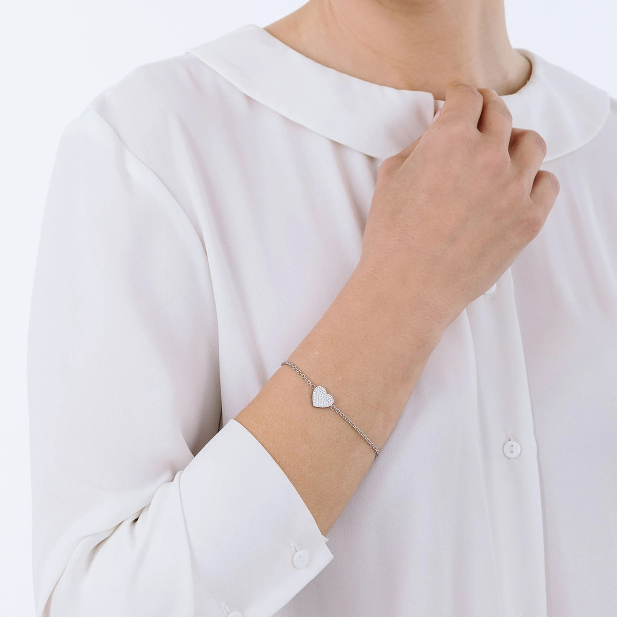 PULSERA DE ACERO CORAZÓN Y CIRCONITAS BLANCAS