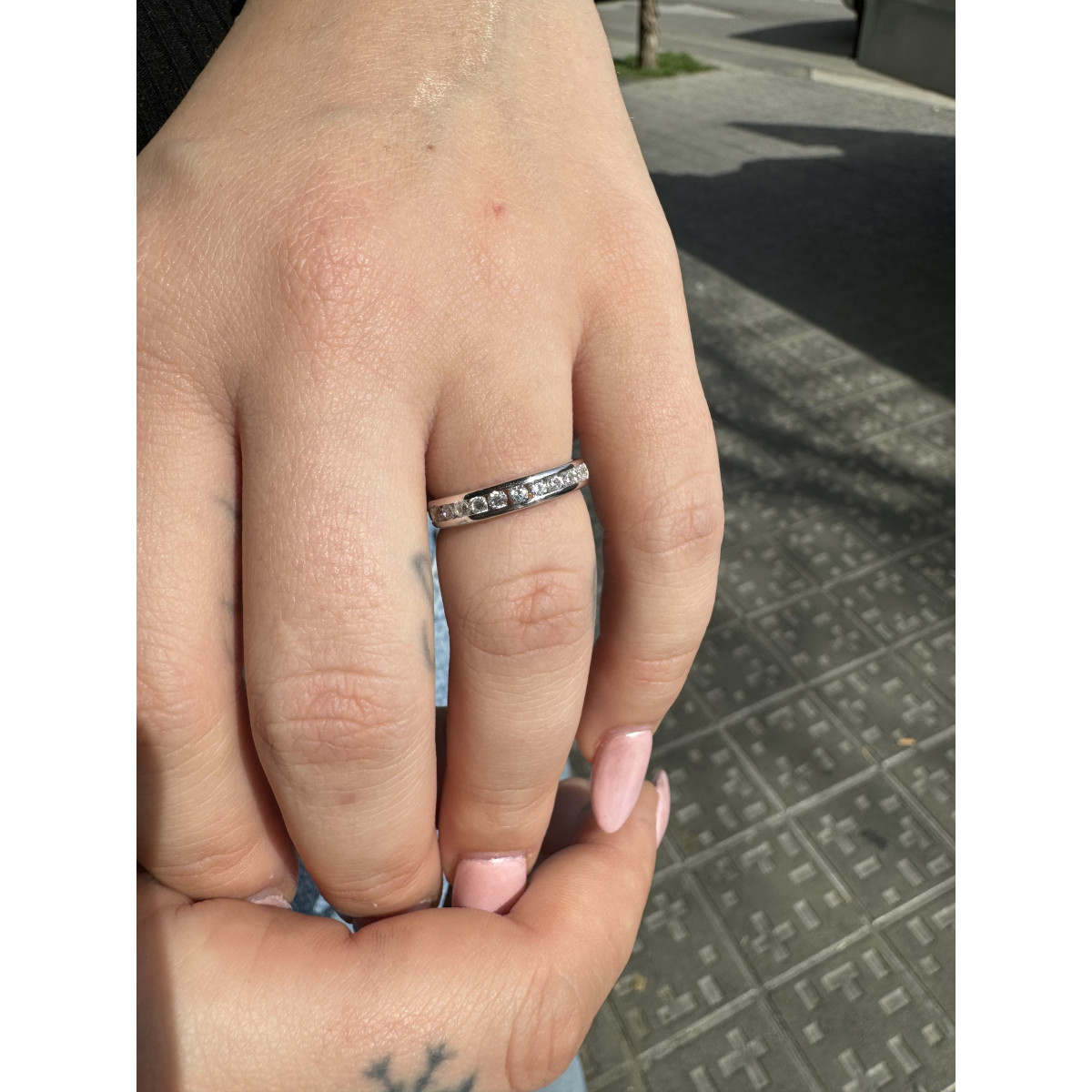 Anillo media alianza plata