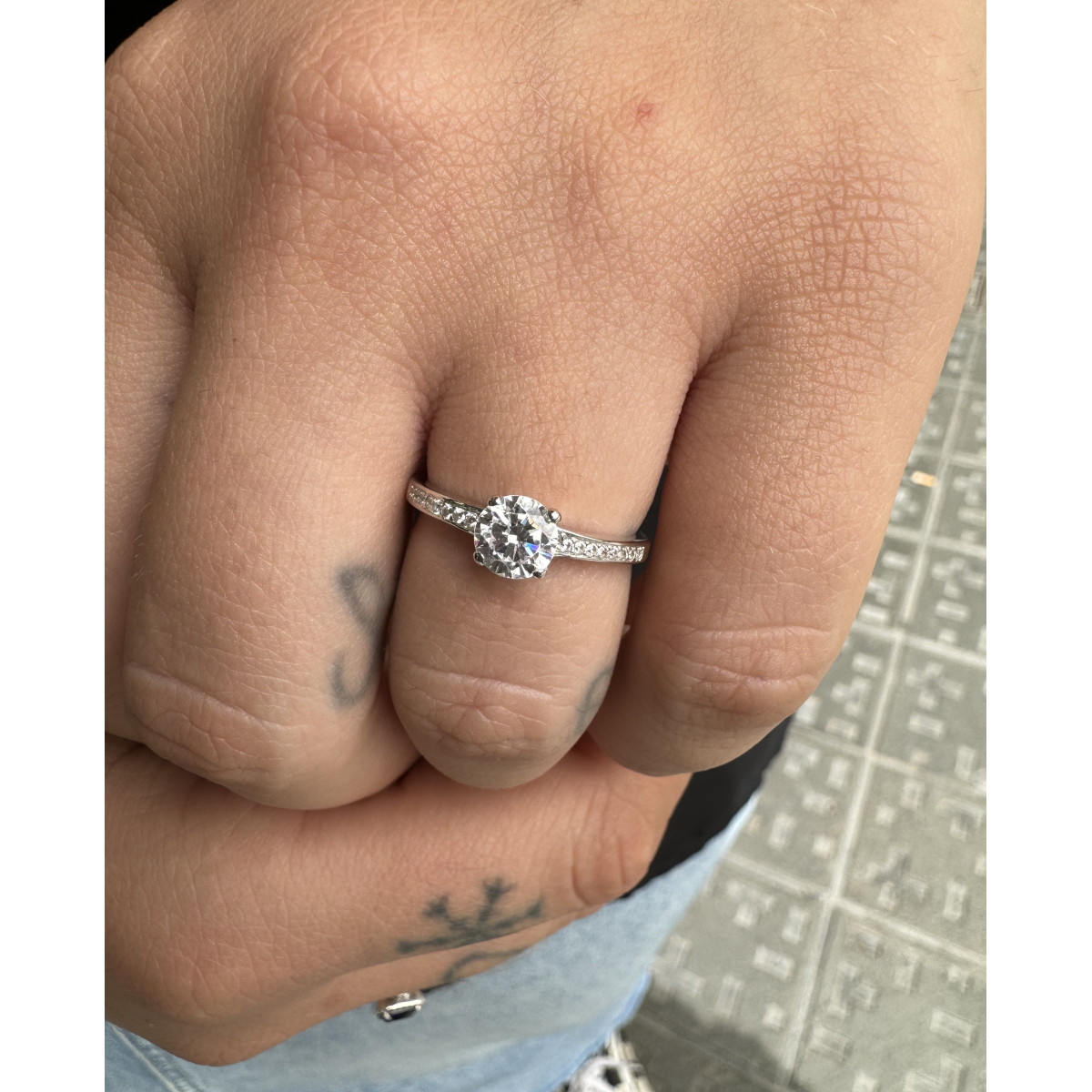 Anillo Plata y circonitas