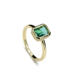Anillo con piedras talla esmeralda tono aventurine y circonitas