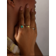 Anillo con piedras talla esmeralda tono aventurine y circonitas
