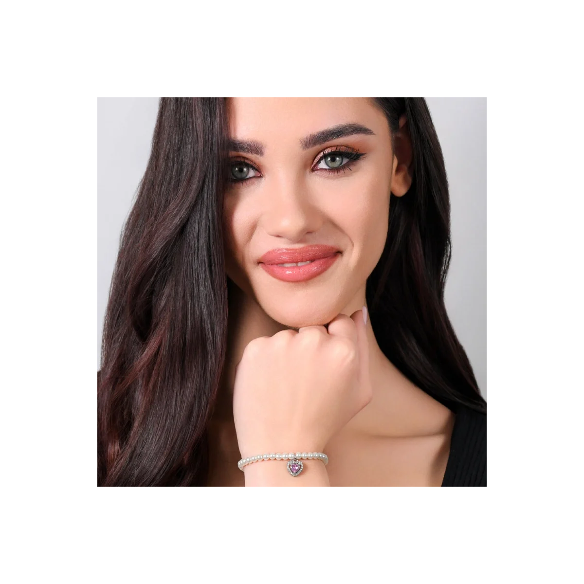 PULSERA DE ACERO CON PERLAS Y CORAZÓN DE CIRCONITA ROSA