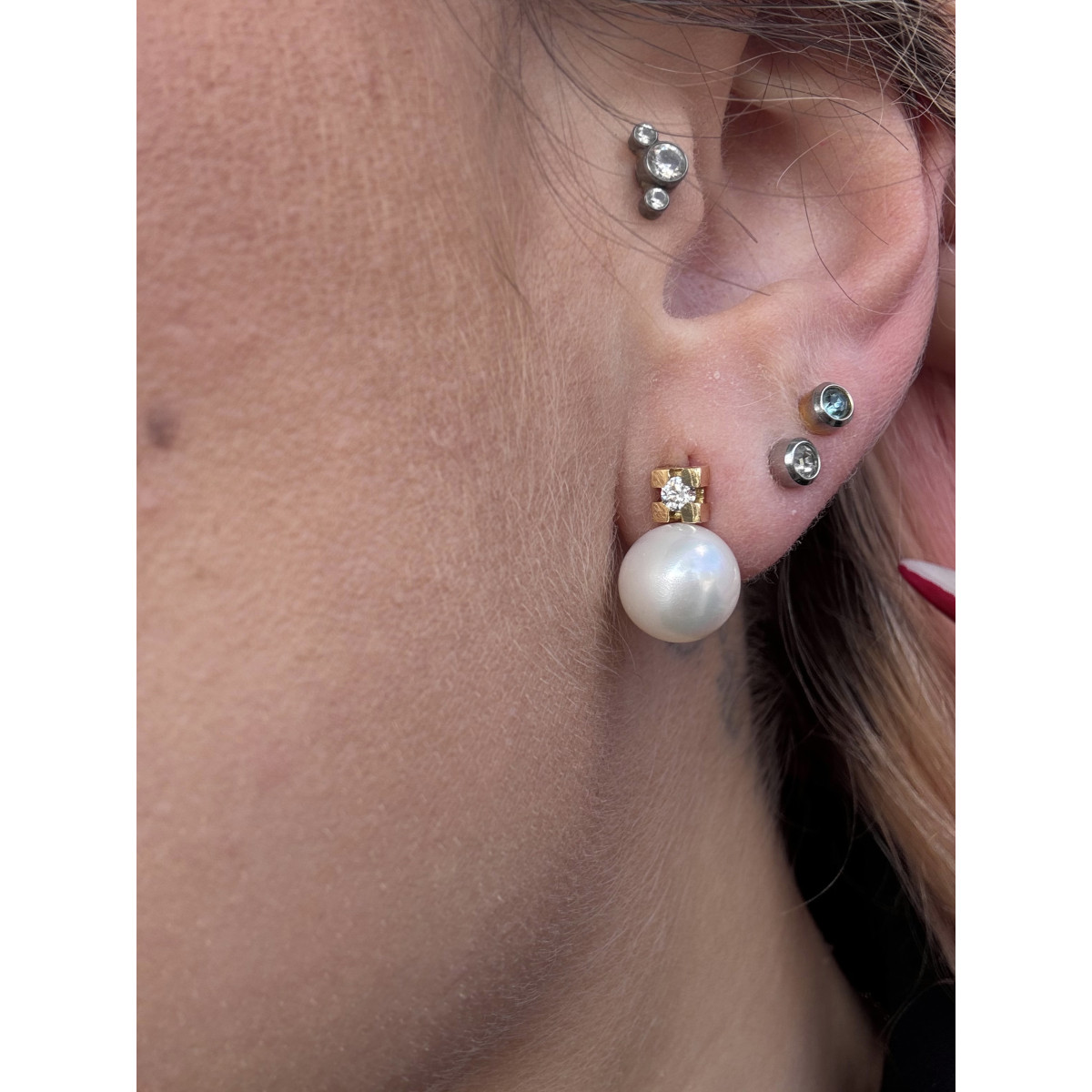 PENDIENTES ORO 18KT PERLA Y CIRCONITA