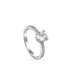 Anillo solitario de plata contorno de circonitas y cuarzo adamantino.