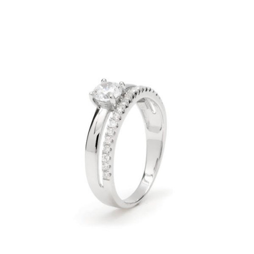 Anillo solitario en plata diseño de doble carril con circonita central