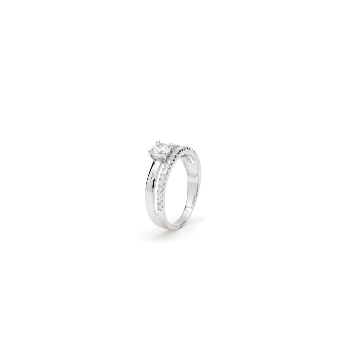 Anillo solitario en plata diseño de doble carril con circonita central
