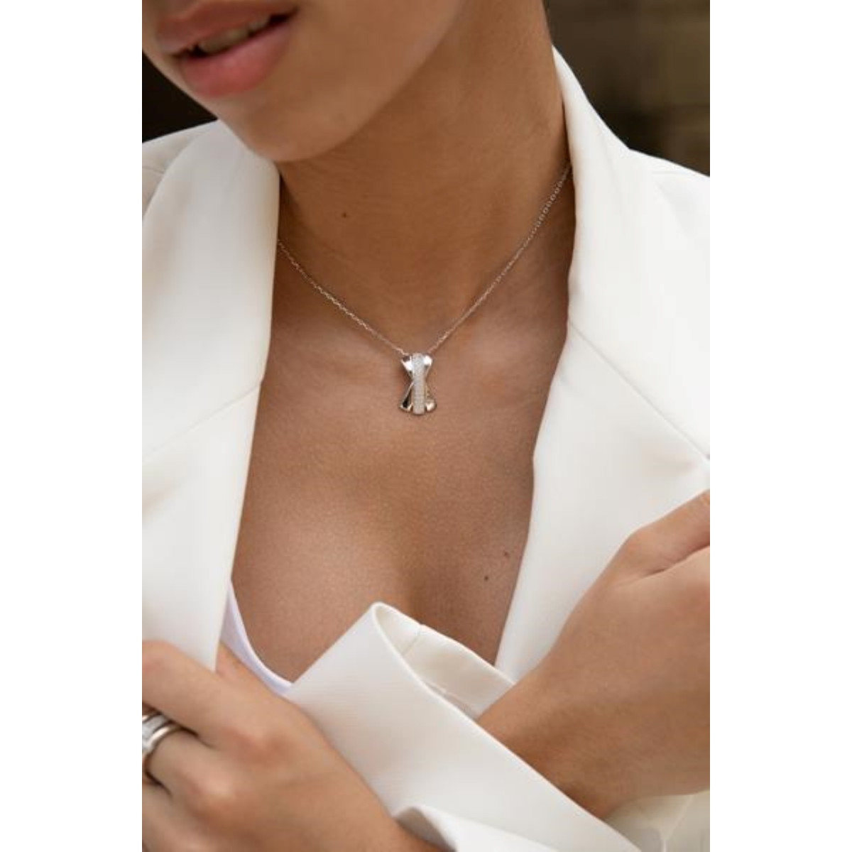 Collar de plata diseño cruz con circonitas