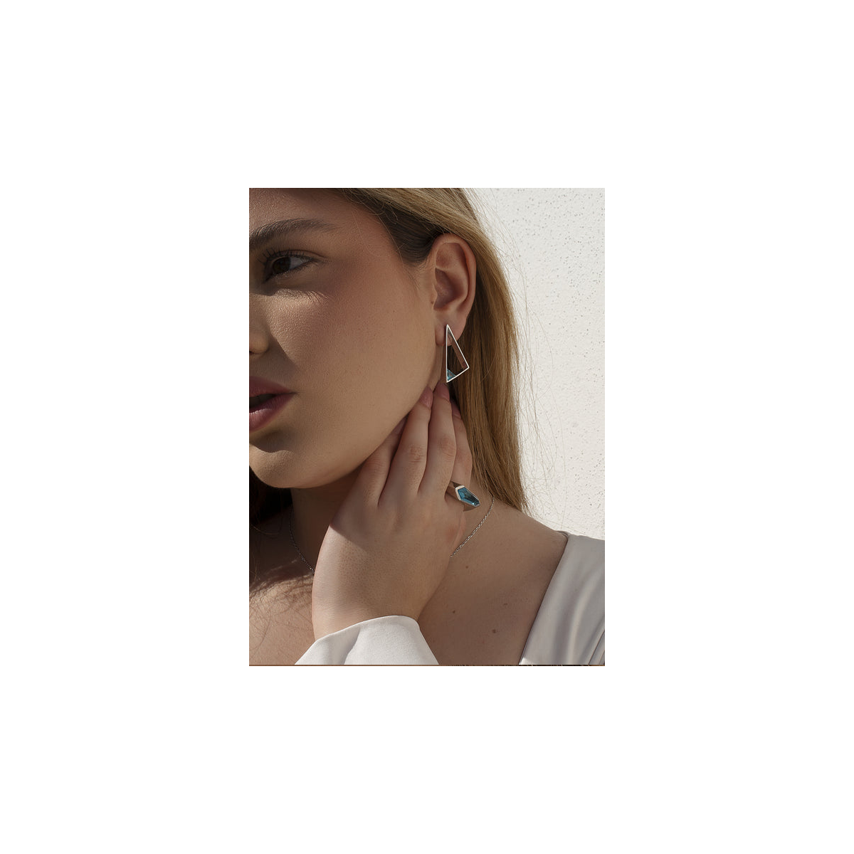 Pendientes prisma azul