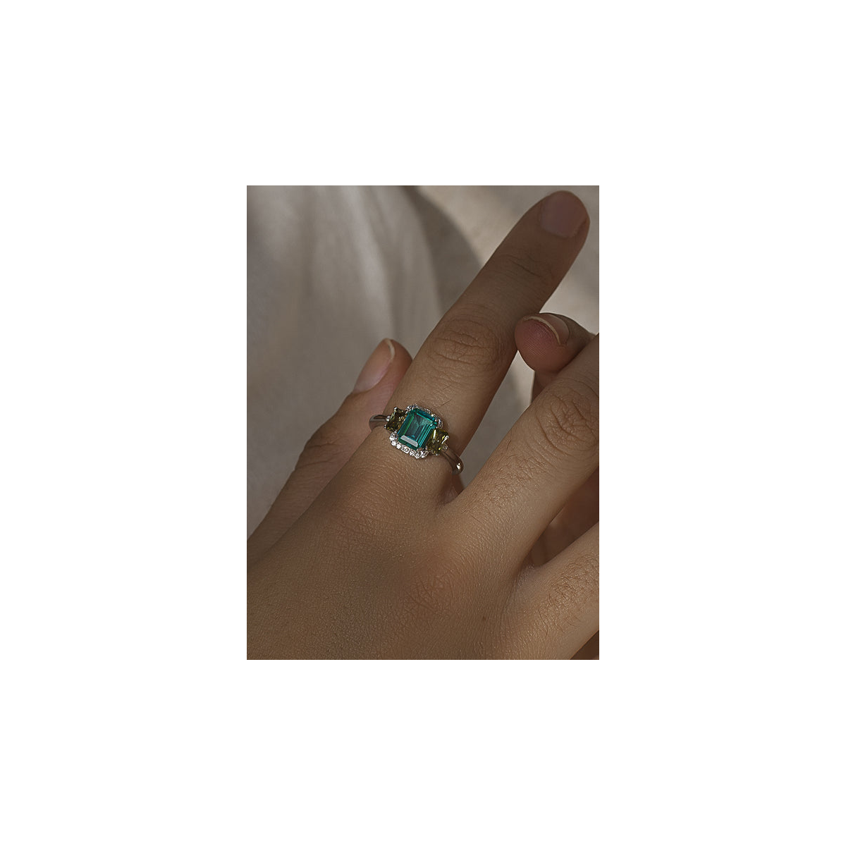 Anillo Aurora Esmeralda