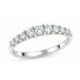 Anillo de Oro Blanco de 18kt con 11 Circonitas en Degradado y Garras Elevadas Anillo de Oro Blanco de 18kt con 11 Circonitas en Degradado y Garras Elevadas