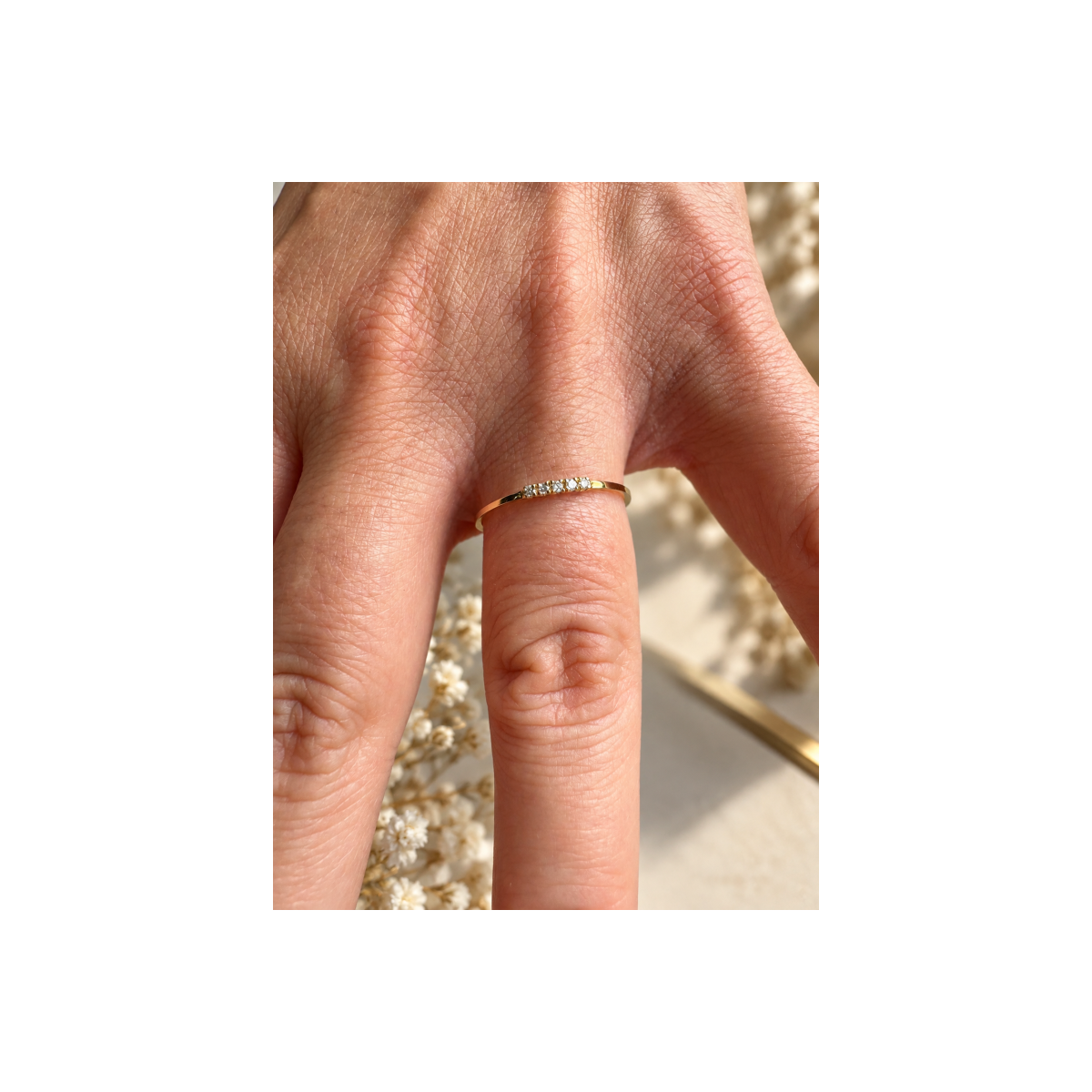 Anillo de Oro Amarillo de 18kt con Circonitas