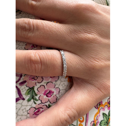 Media Alianza de Oro Blanco de 18kt con Circonitas