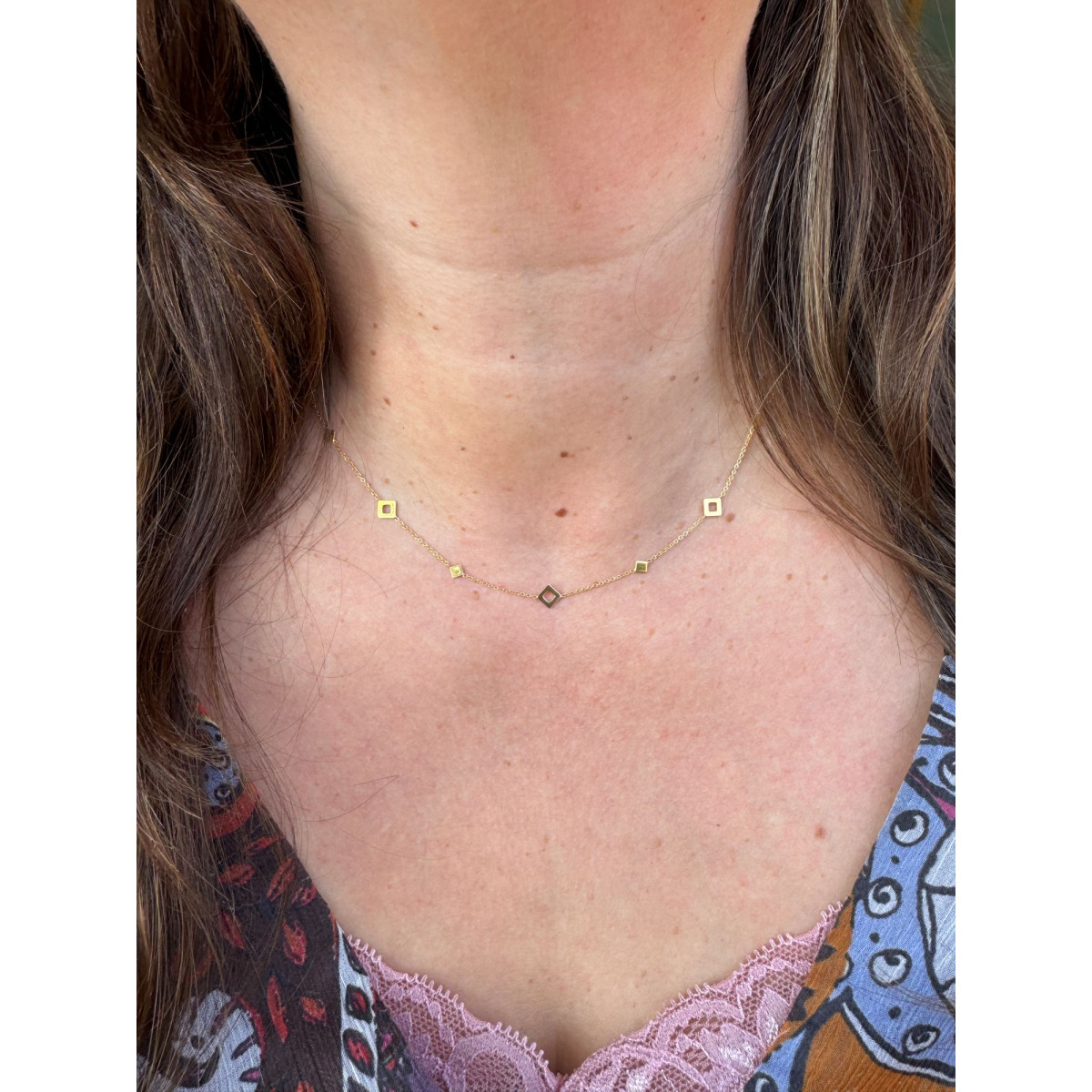 Gargantilla de Oro Amarillo de 18kt con Rombos